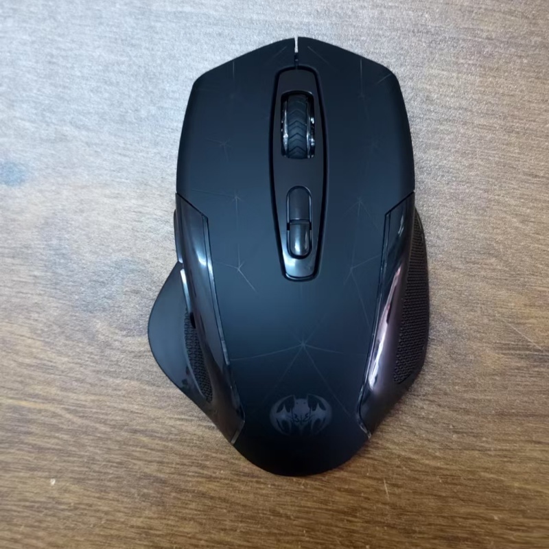Bloodbat Wireless Gaming Mouse - Esports Gaming Cafe recensione e prezzo