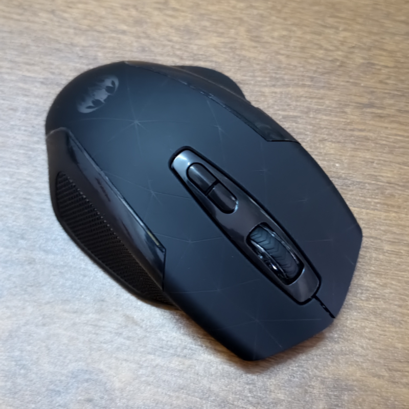 Bloodbat Wireless Gaming Mouse - Esports Gaming Cafe recensione e prezzo