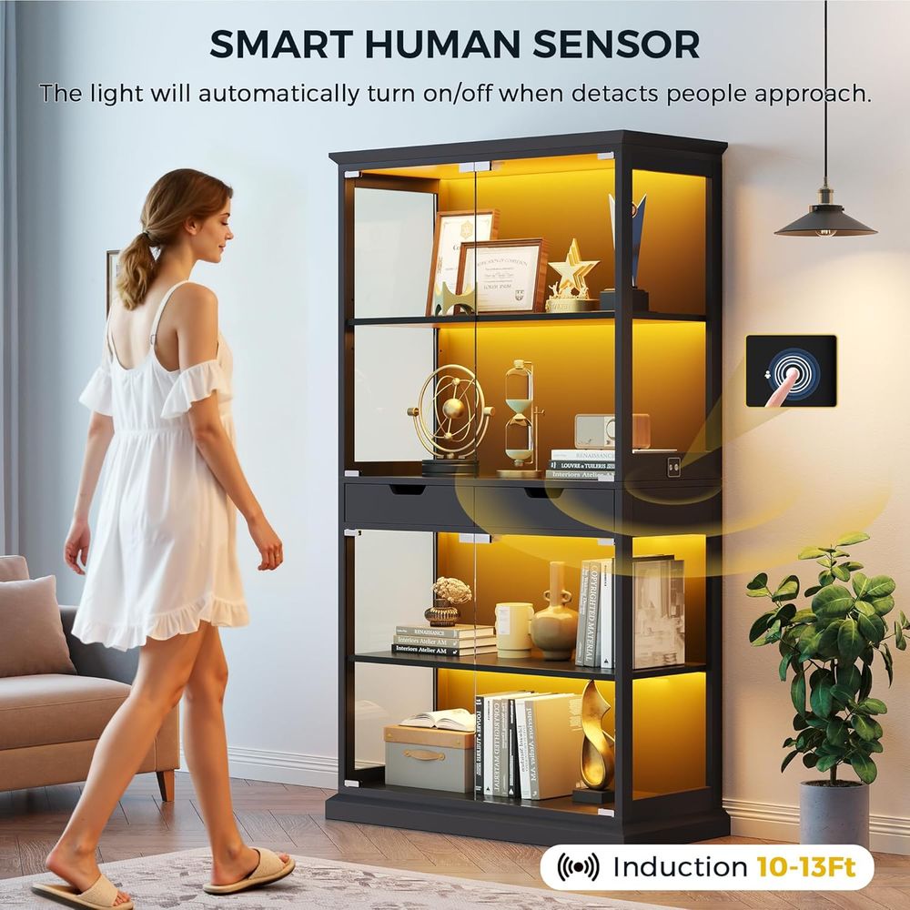 68 Tall Glass Display Cabinet  - Gaming & Esports District recensione e prezzo